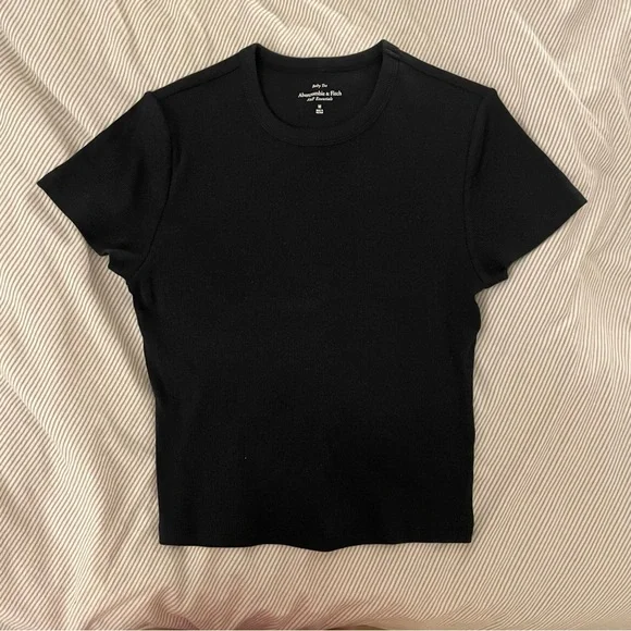 Abercrombie Ribbed cropped tee - Picture 3 of 3